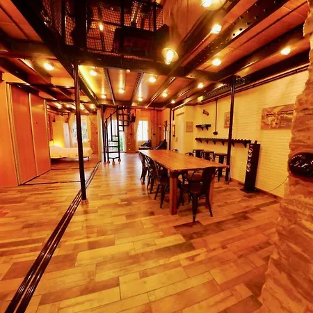 Old Fisherman's House In Malvarrosa Walencja