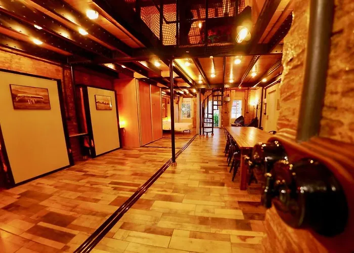 Old Fisherman's House In Malvarrosa شقة *