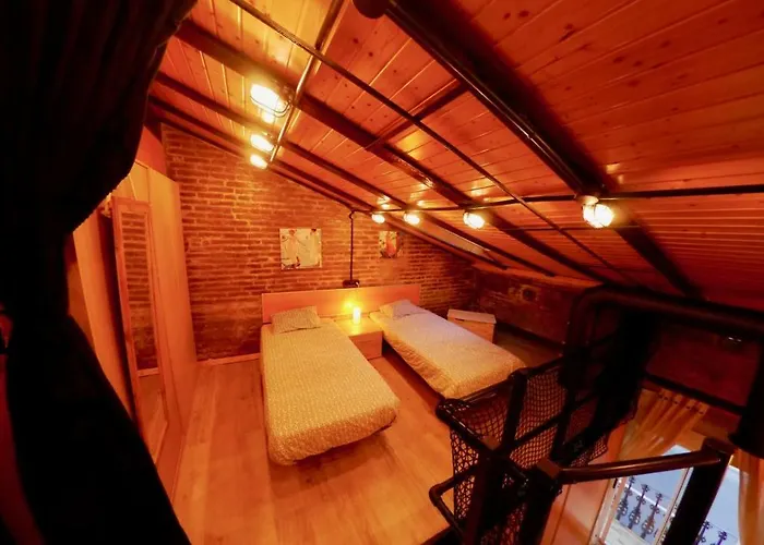 Old Fisherman's House In Malvarrosa فالنسيا